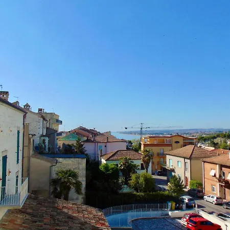 N236 - Numana, Bilocale Vista Mare Nel Cuore Del Paese