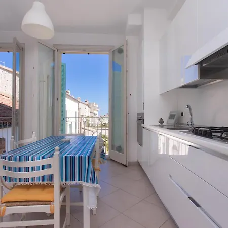 N236 - Numana, Bilocale Vista Mare Nel Cuore Del Paese *