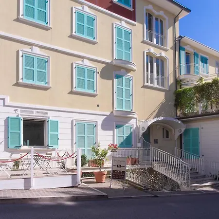 N236 - Numana, Bilocale Vista Mare Nel Cuore Del Paese